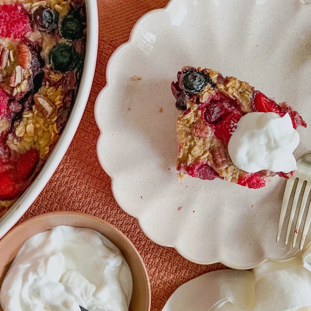 Protein Berry Oatmeal Bake